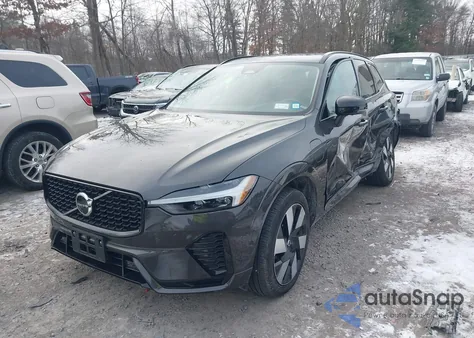 2024 Volvo Xc60 Recharge Plug-In Hybrid T8 Plus Dark Theme from USA, damaged, VIN YV4H60DL3R1924216
